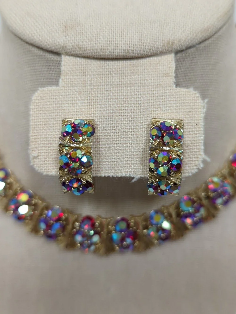 Lisner Jewelry like new